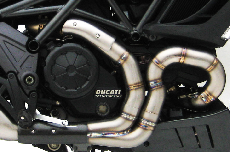 Diavel Krümmer