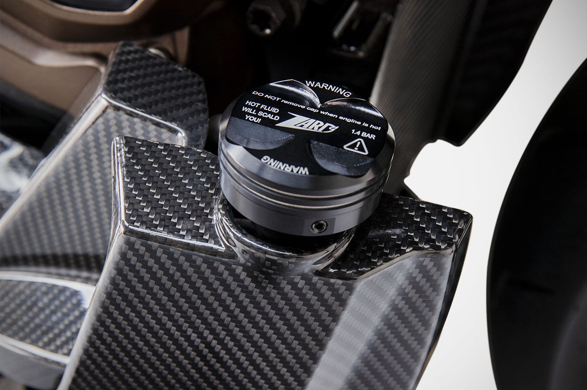 Carbon / Alu Parts black Bj. 2021-2025 Picture 5