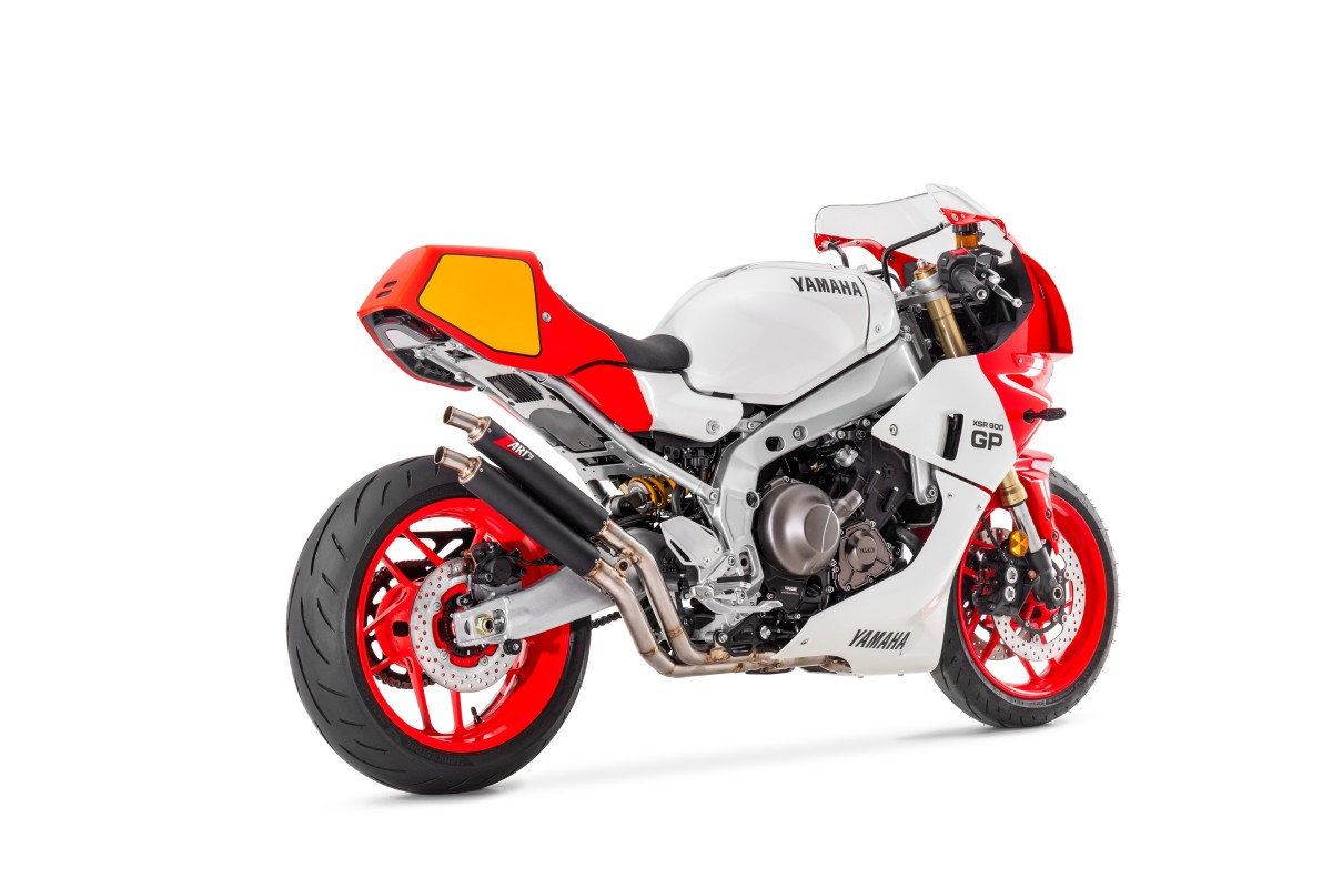 Racing Full Kit Picture 2