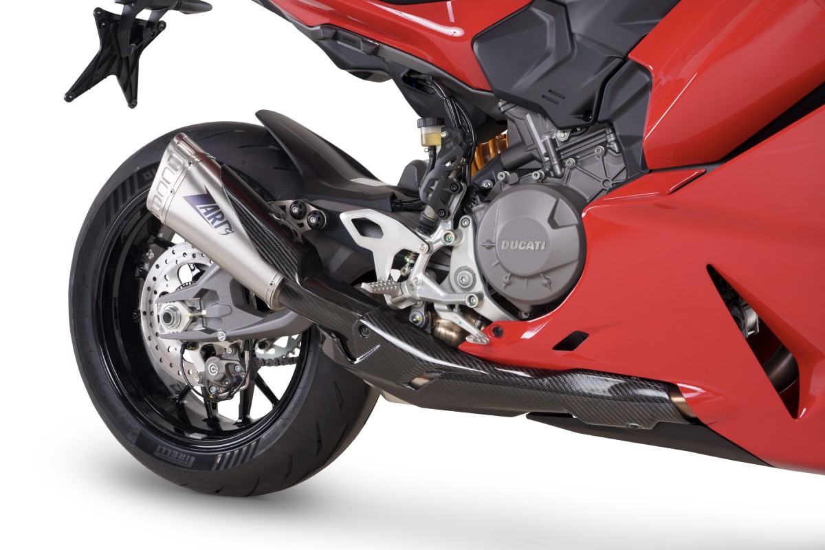 Slip on Titan Picture 4