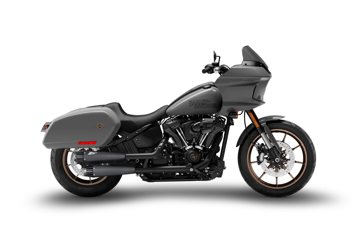 Harley Davidson Softail Modelle Bj. 2017-2024 Slip on 2-2 Avio black Picture 2